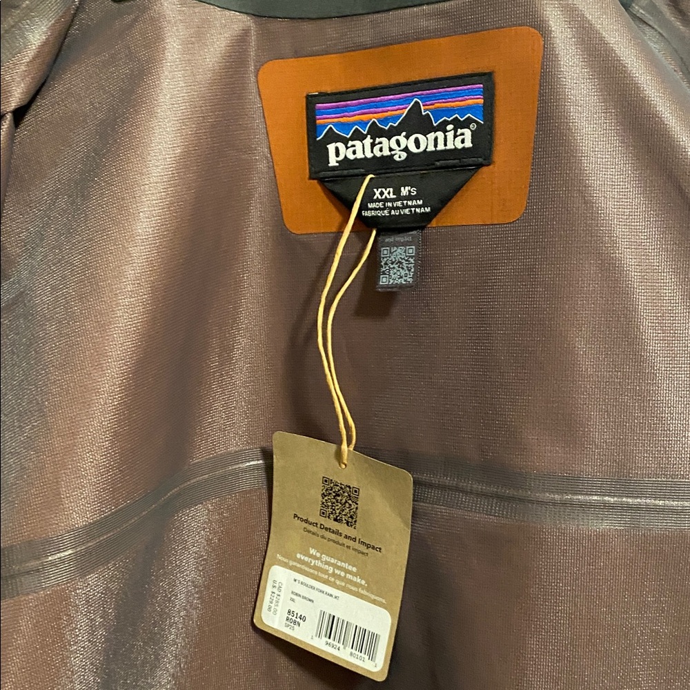 Patagonia Men's Rust Raincoat - Picture 4 of 6